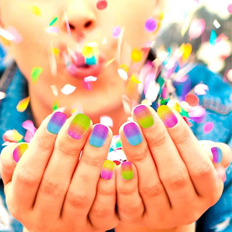 Townley Girl Glow in The Dark Cosmetic Make-up Set - Encanto