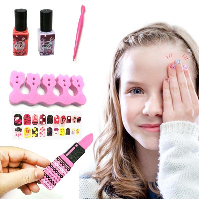 اشتري 1 واحصل على 1 مجانا سباركل آند جليتر - مجموعة أدوات مكياج شكل دائري + مجموعة تجميل والعناية بالأظافر