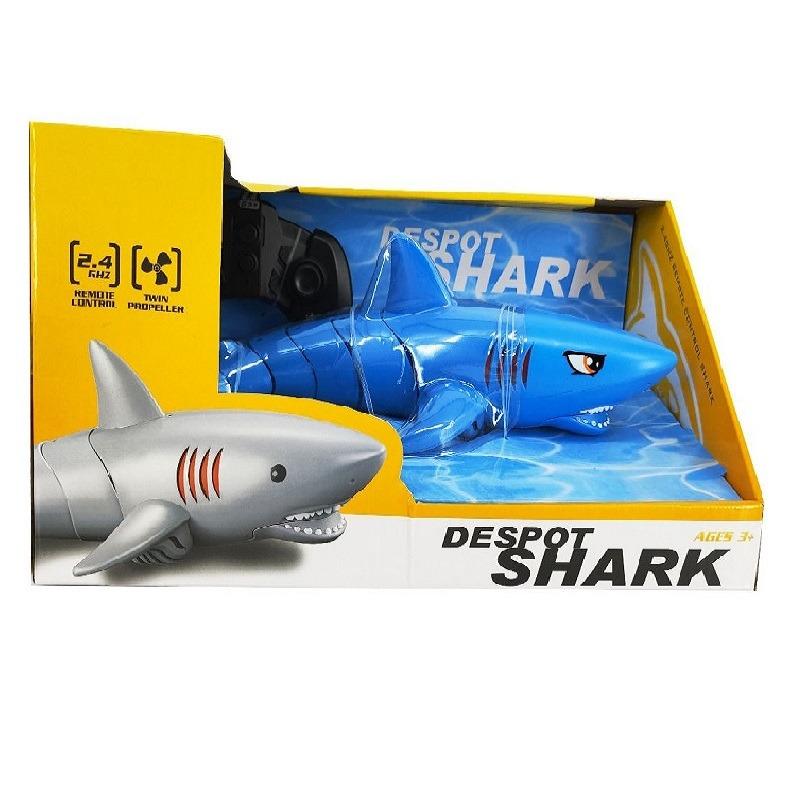 سمكة قرش بالتحكم عن بعد