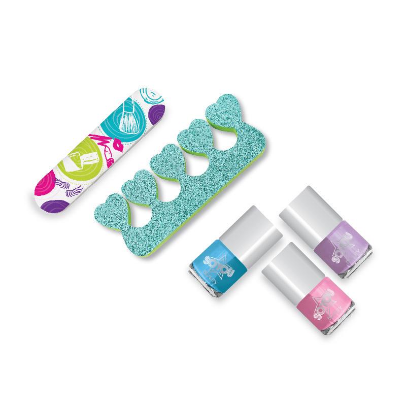 Tasia Nail Art Fashion