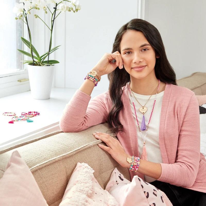 جوسي كوتور - صنع اكسسوارات تريندي تاسيلس