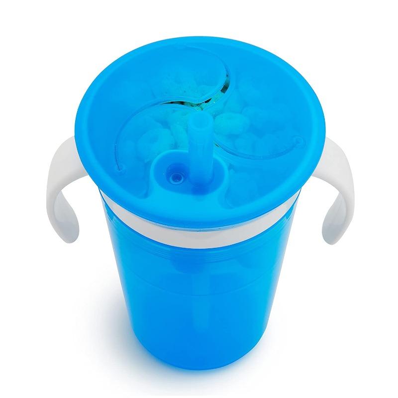 Munchkin SnackCatch & Sip 2-in-1 Snack Catcher