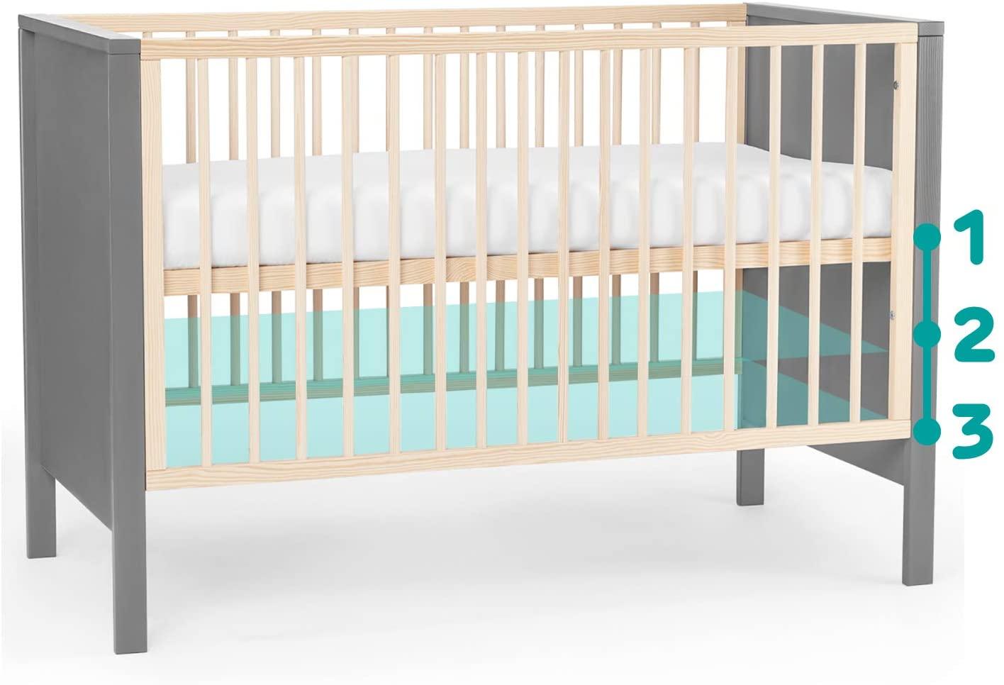 كيندركرافت - سرير أطفال ميا الخشبي مع مرتبة لون رمادي