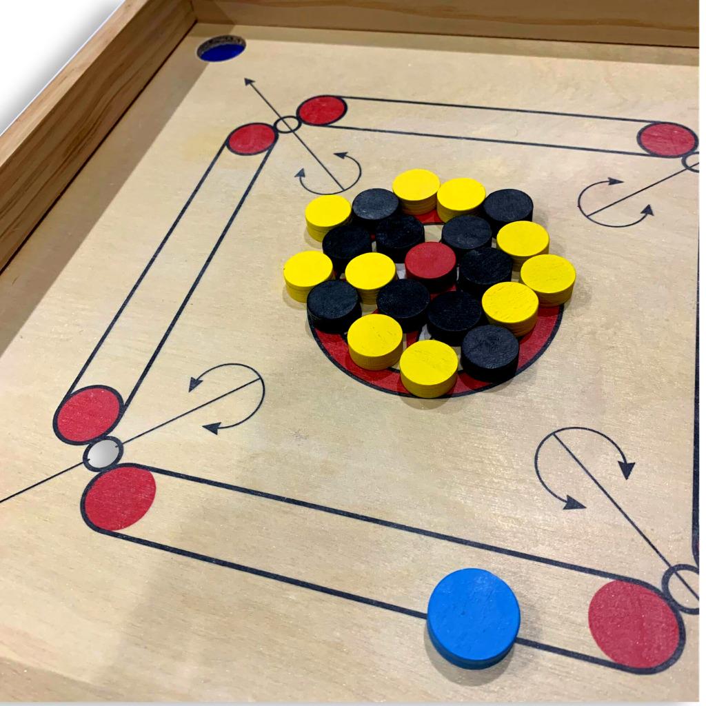 مجموعة ألعاب الطاولة 4 في 1