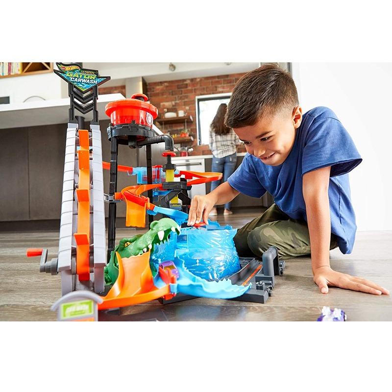 Hot Wheels Ultimate Gator Car Wash Playset