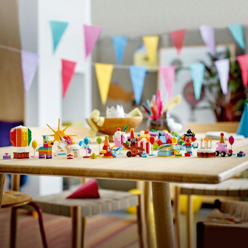 LEGO Creative Party Box - 900 Pcs
