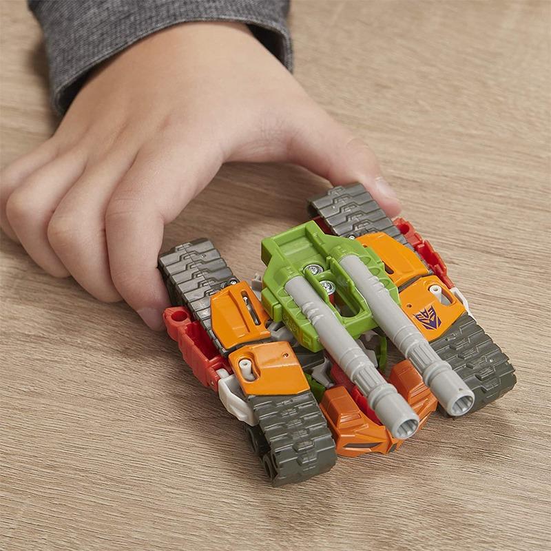 ترانسفورمرز - مجسم بامبل بي مغامرات سايبرفيرس بلودجيون