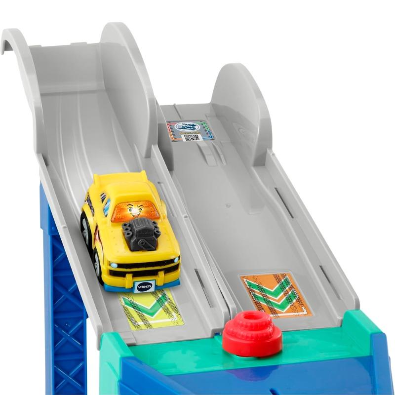 في تك - مضمار سباق توت درايفرز 4 في 1