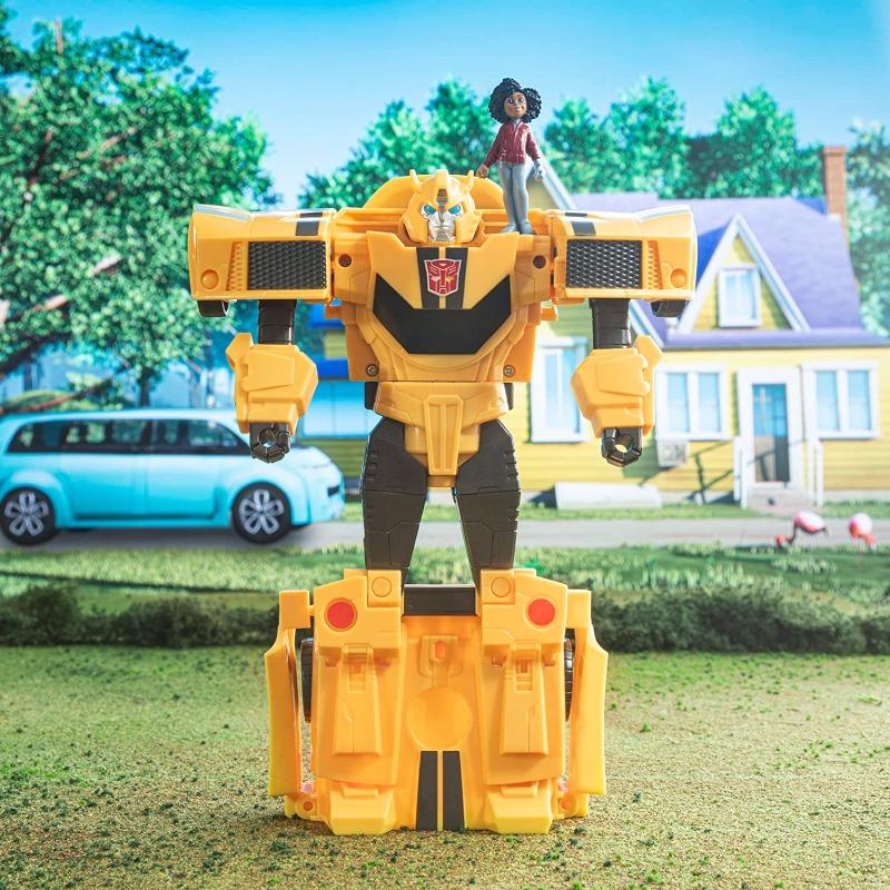 Transformers Toys Earth Spark Spin Transformer Bumblebee 8 in with Mo Malto 2 in Figure