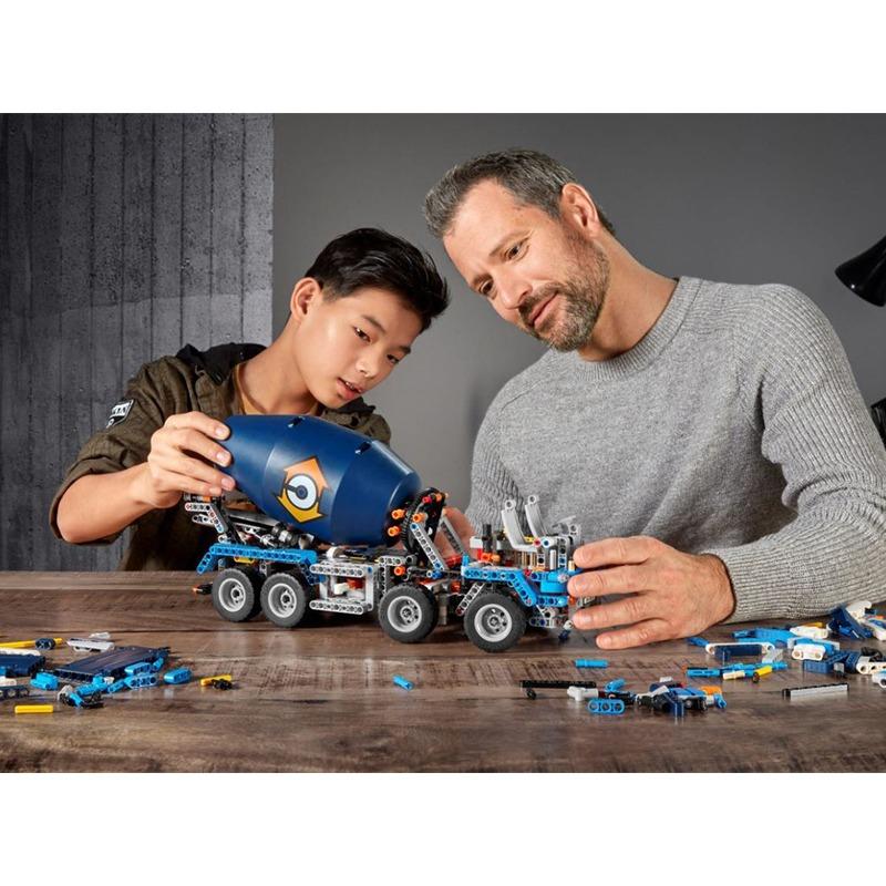 LEGO Technic Concrete Mixer Truck