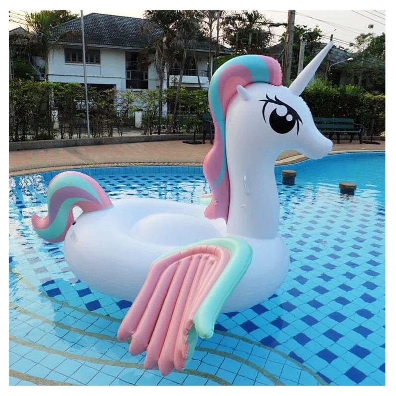 عوامة اليونيكورن القابلة للنفخ