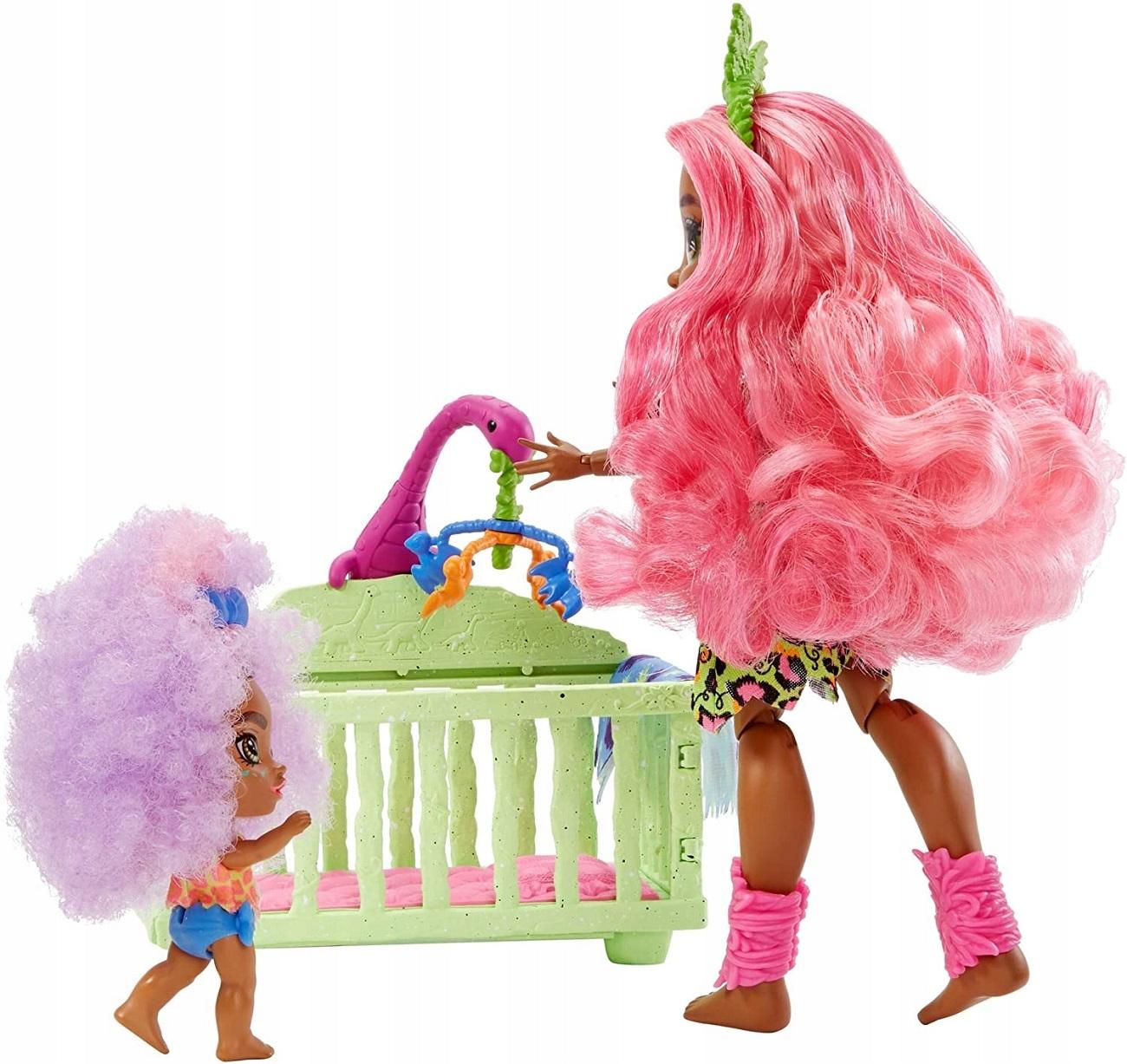 Cave Club Wild About Babysitting Playset