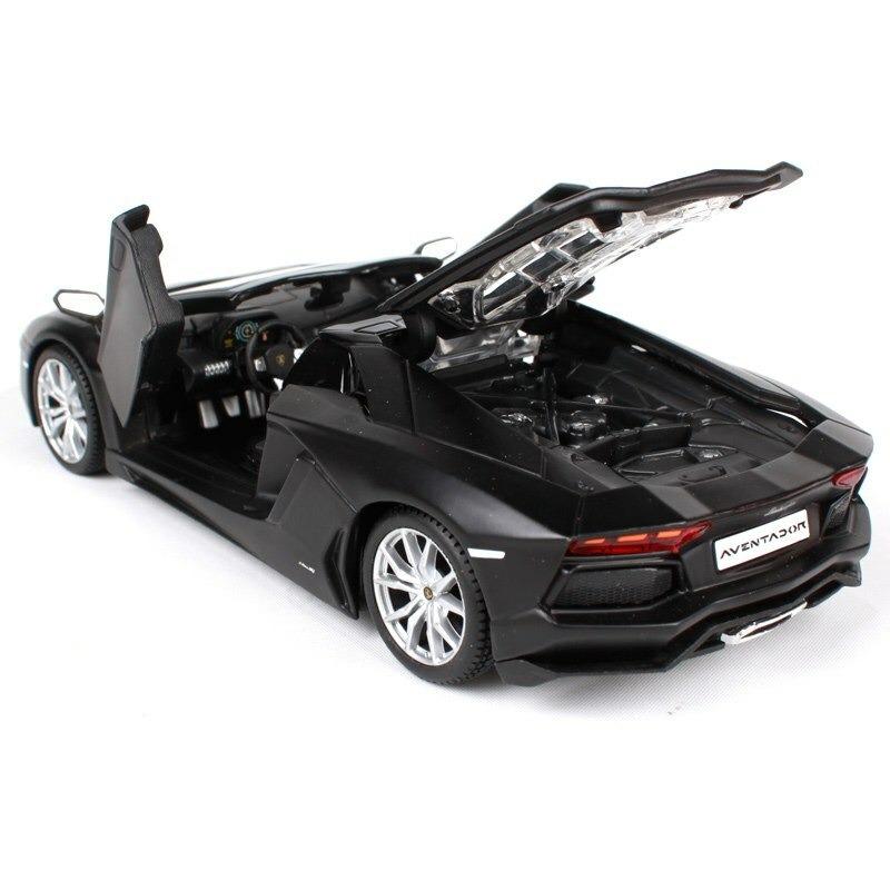 Maisto 1:24 Lamborghini Aventador LP 700-4 Roadster