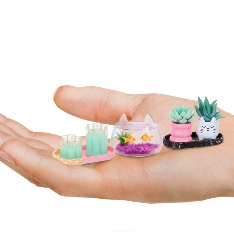 Miniverse Surprises of The Mini Aquarium Industry - Assorted