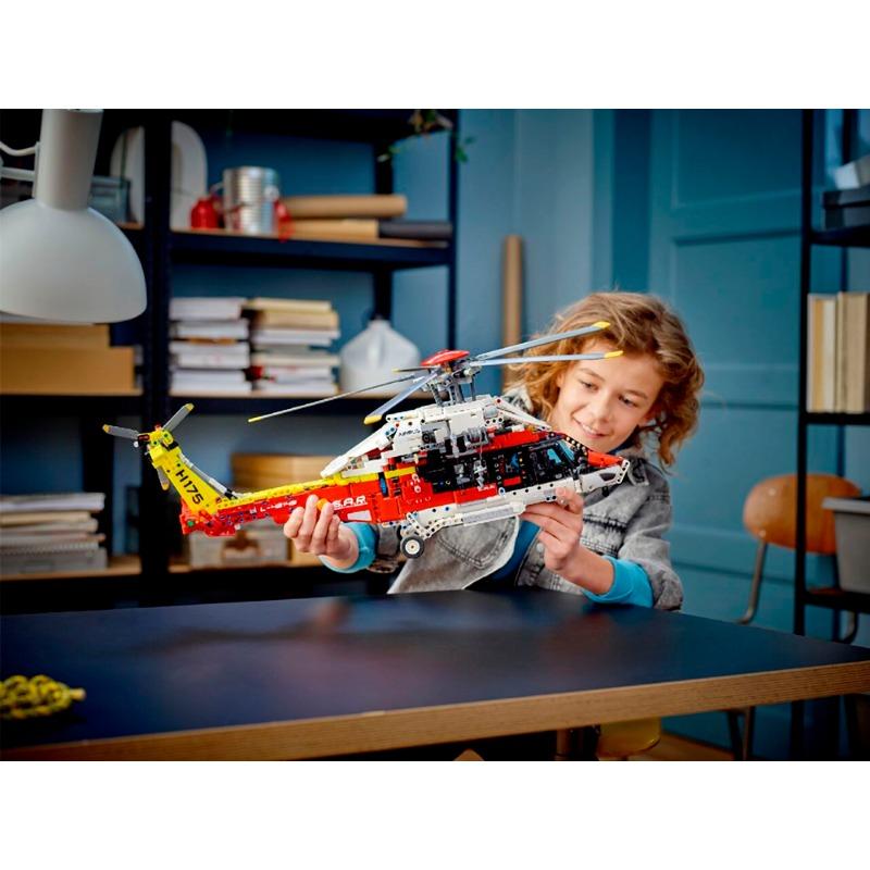 LEGO Airbus Rescue Helicopter 42145