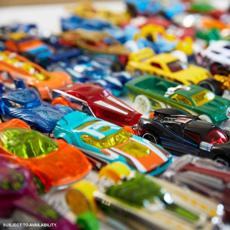 Hot Wheels 20 Diecast Pack and Mini Toy Cars Multi-Colour