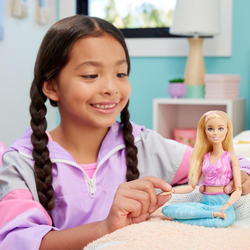 باربي - دمية اليوجا قابلة للإنحناء