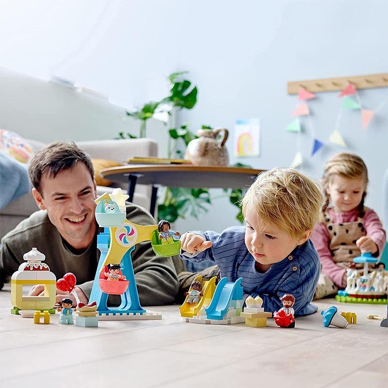 ليجو دوبلو - مجموعة بناء مدينة الملاهي والقطار 10956