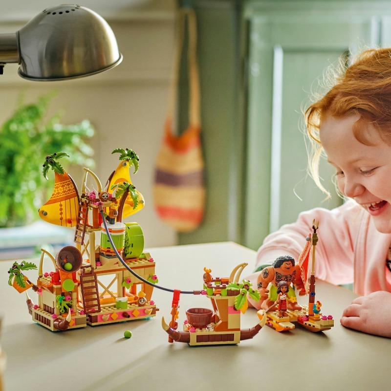 LEGO® Disney – Moana 2 Kakamora Barge