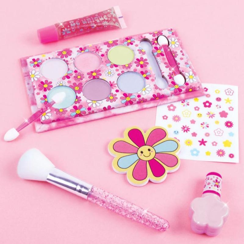 Make it Real Blooming Beauty Cosmetic Set