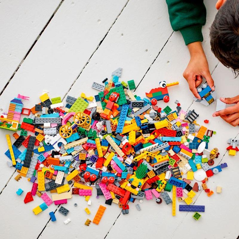 LEGO Classic 90 Years Of Play Set 11021