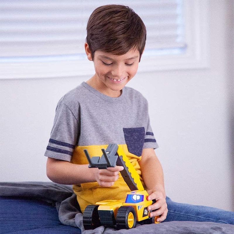 Cat Future Force Construction Telehandler Toy