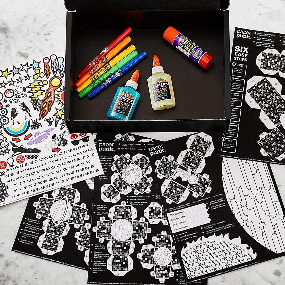 إلمرز - مجموعة الديوراما الشمسية المتوهجة في الظلام