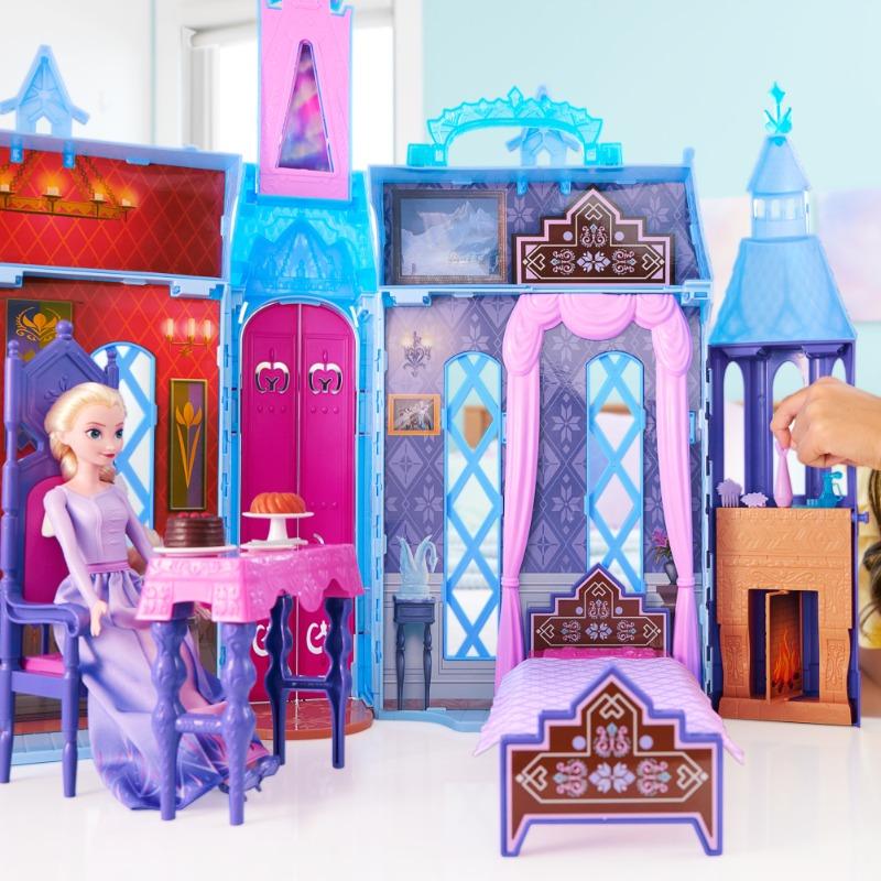 ديزني فروزن - قلعة بيت الدمى أرينديل مع دمية إلسا