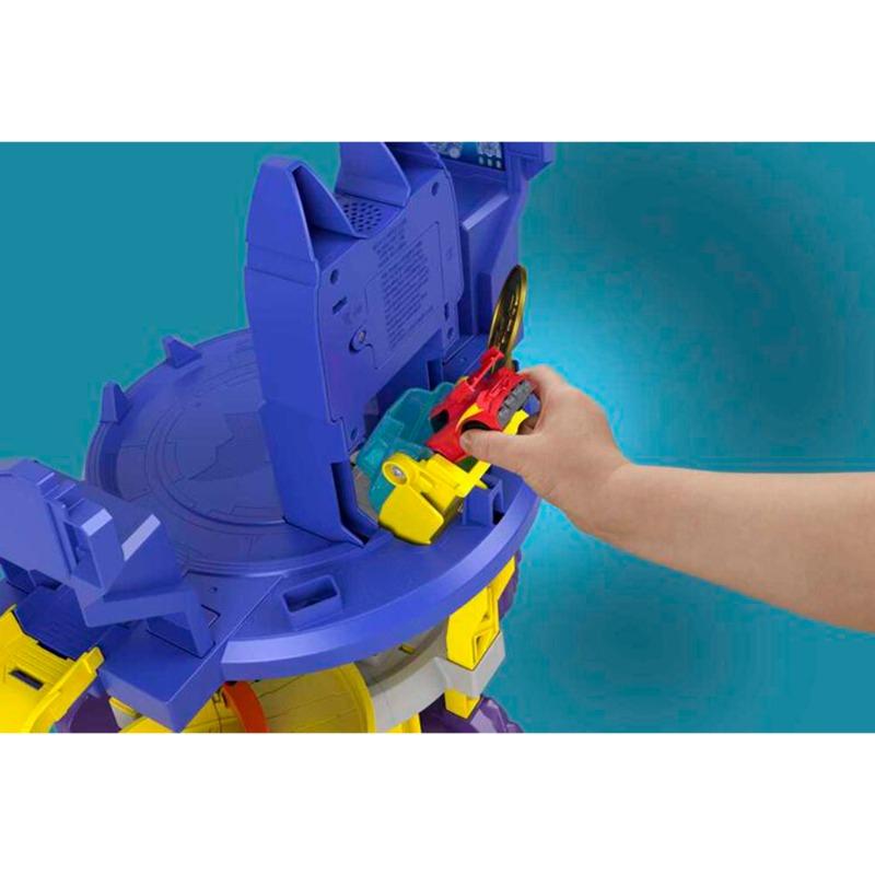 فيشر برايس - مجموعة لعب مسار سباق الوطواط مع أضواء وأصوات و سيارتين