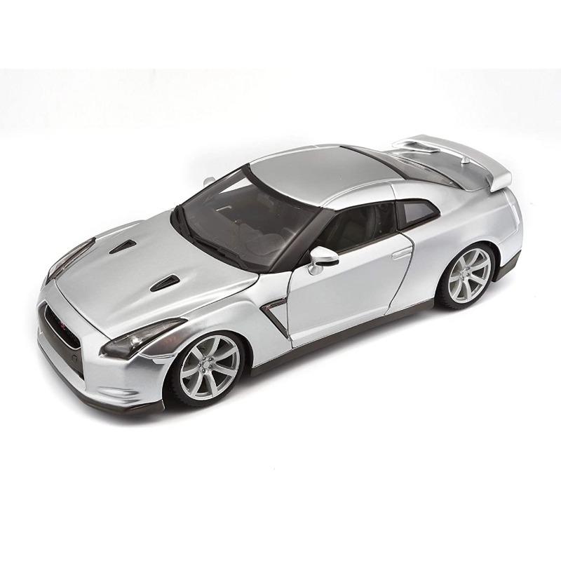 بوراجو - سيارة نيسان جي تي آر 2009  لون رمادي