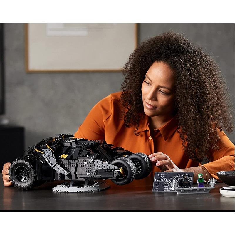 Lego DC Batman Batmobile Tumbler Scarecrow Showdown 76240