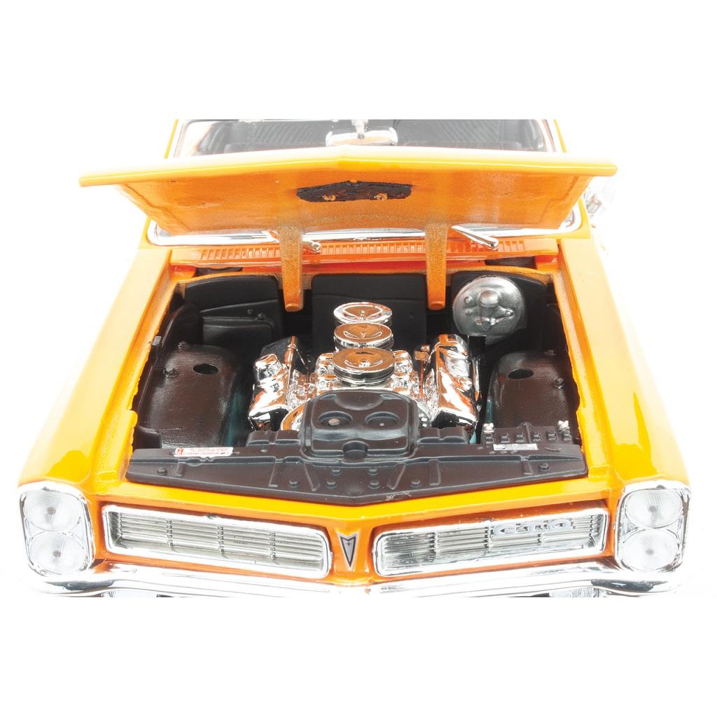 Maisto 1:18 Pontiac GTO Hurst 1965