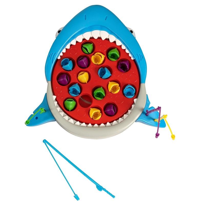 لعبة صيد سمك القرش