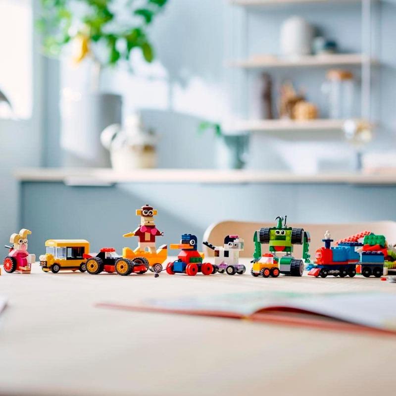 ليجو كلاسيك - مجموعة المكعبات والعجلات