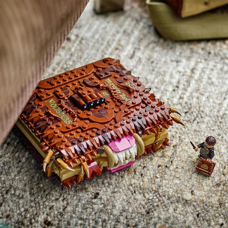 LEGO® Harry Potter™ – The Chomping Monster Book of Monsters