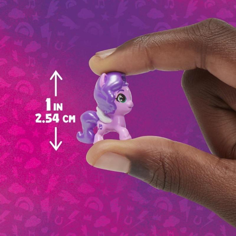 My Little Pony Mini World Magic Crystal Keychain - Princess Pipp Petals
