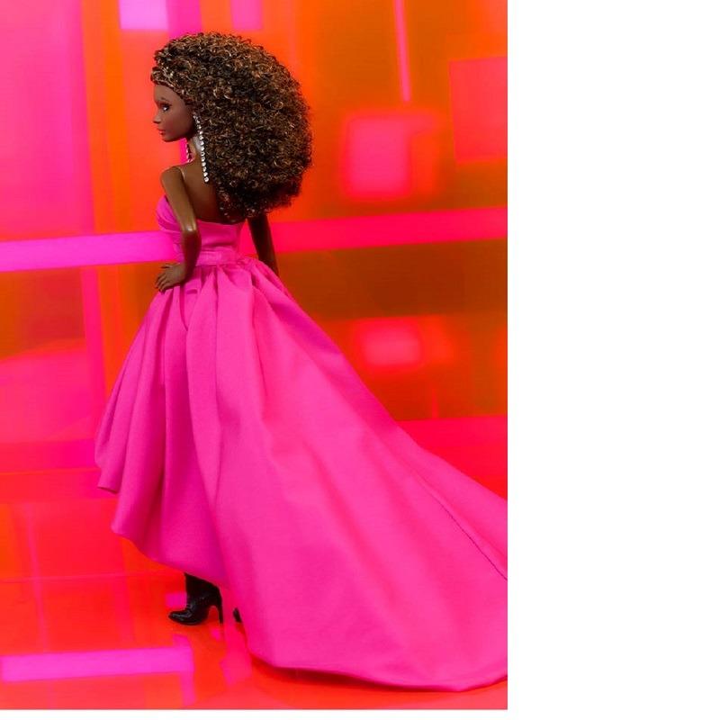 باربي - دمية باربي بينك ديلوكس