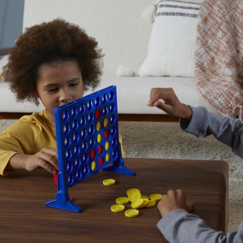 Connect 4 Classic + Card Game Bundle