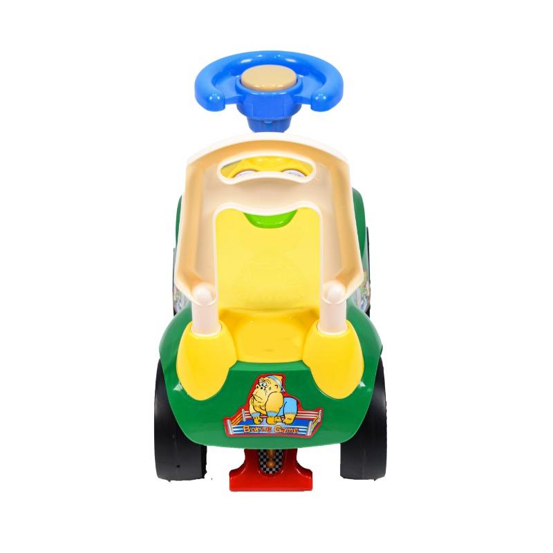 أملا - سيارة دفع لون أخضر