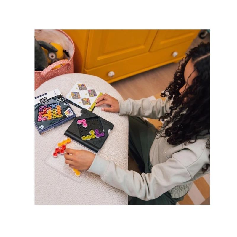 Smart Games IQ Gears Challenge Game For Kids