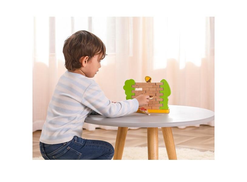 Viga Steady Squirrel Brick Balancing Game