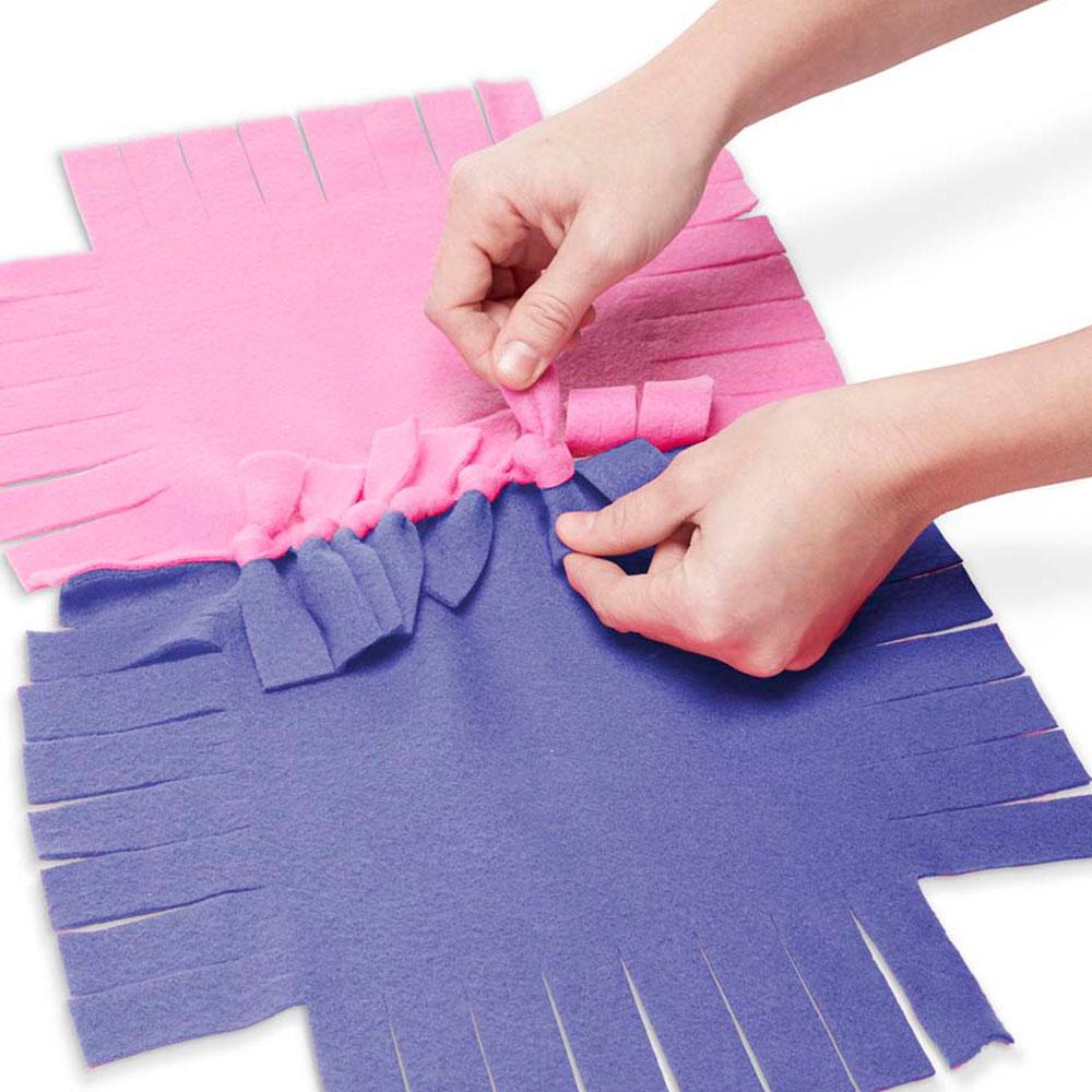 Melissa and Doug Created by Me - Flower Fleece Quilt