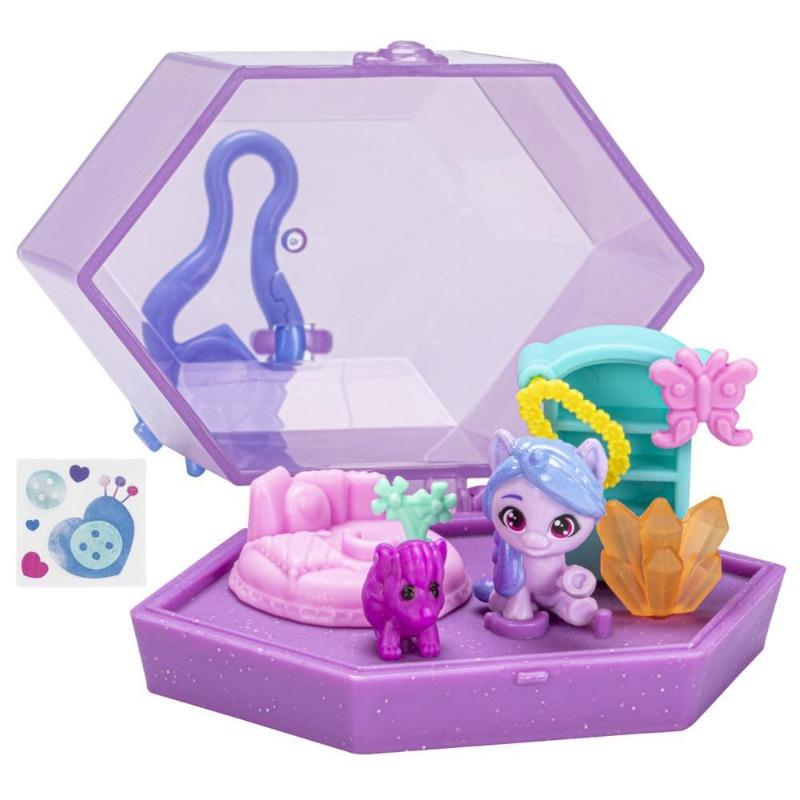 My Little Pony Mini World Magic Crystal Keychain - Izzy Moonbow