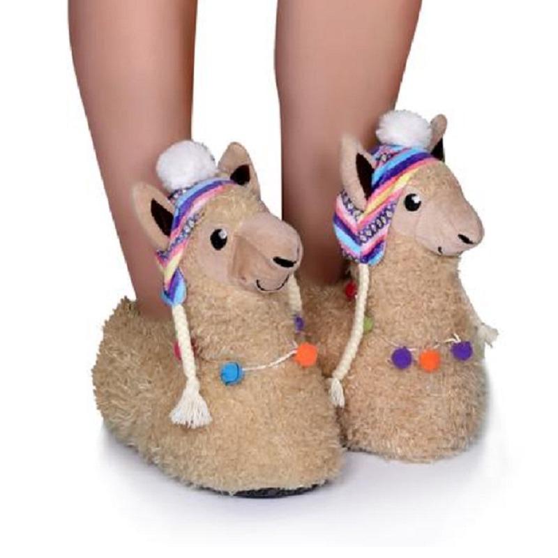 تويجي - سليبر بتصميم الجمل لون بيج مقاس 39-40