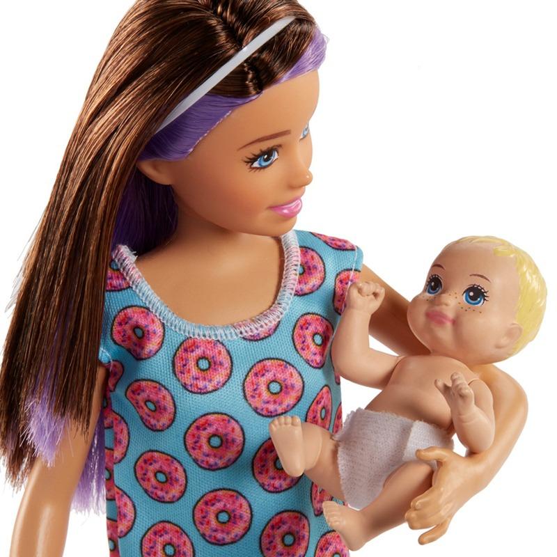 باربي - مجموعة لعب سكيبر جليسة الأطفال