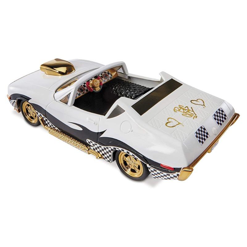 لول سربرايز - سيارة بجهاز تحكم عن بعد مع دمية