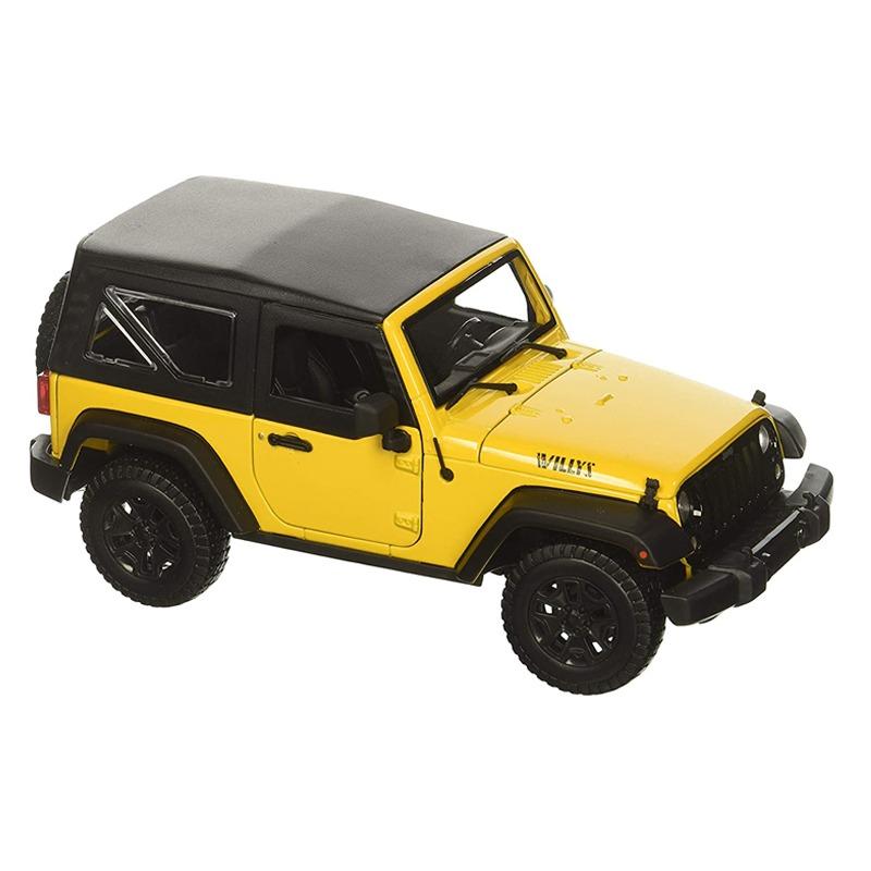 مايستو - سيارة جيب رانجلر مع غطاء لون أصفر