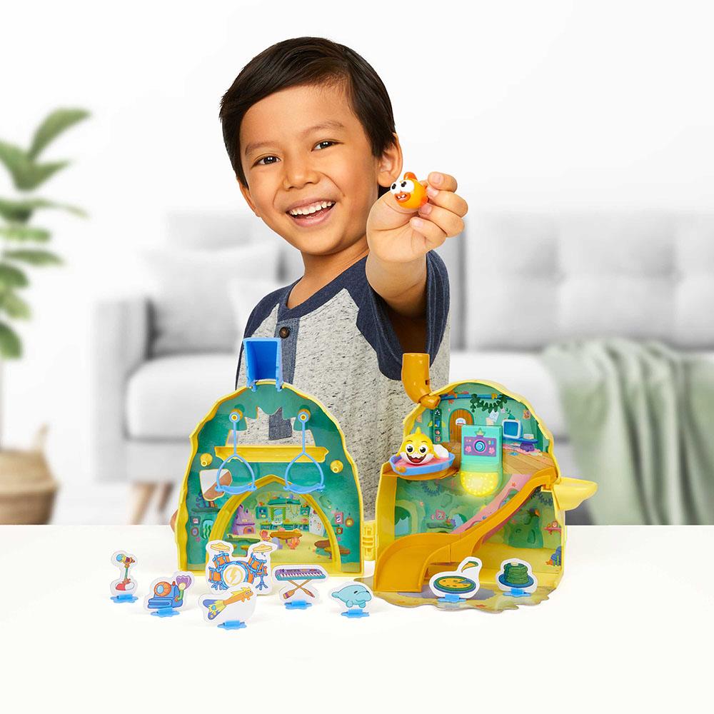 Pinkfong - Baby Shark House Playset With Lights And Sound