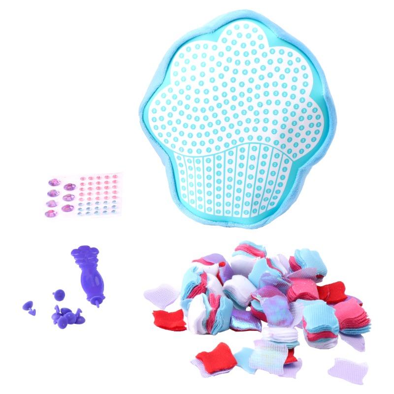 نيو جيرل - مجموعة حياكة المخدة بتصميم الكب كيك