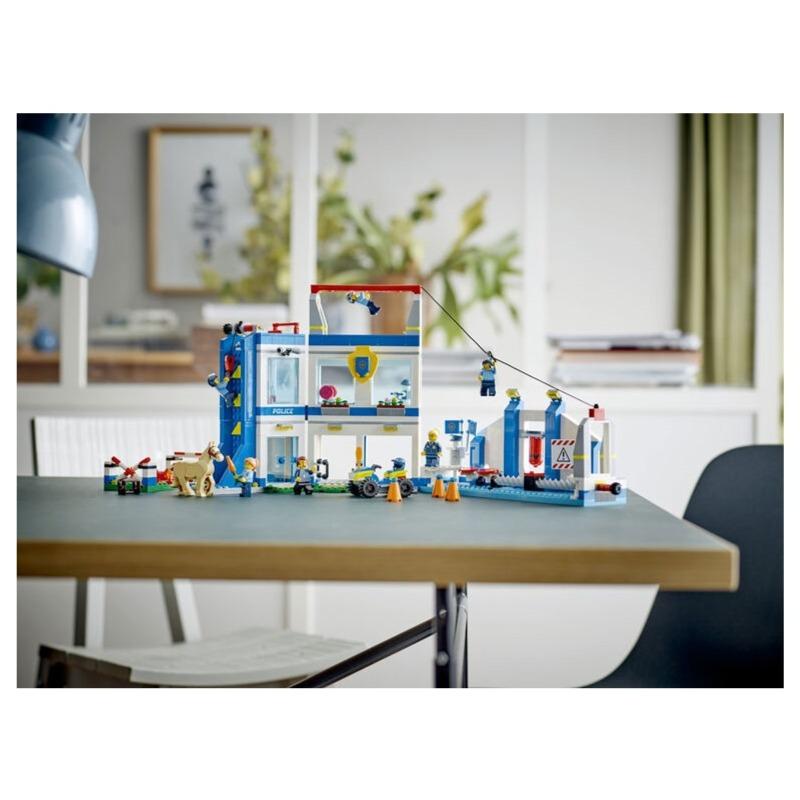LEGO City Police Training Academy Building Toy Set - 823 Pcs